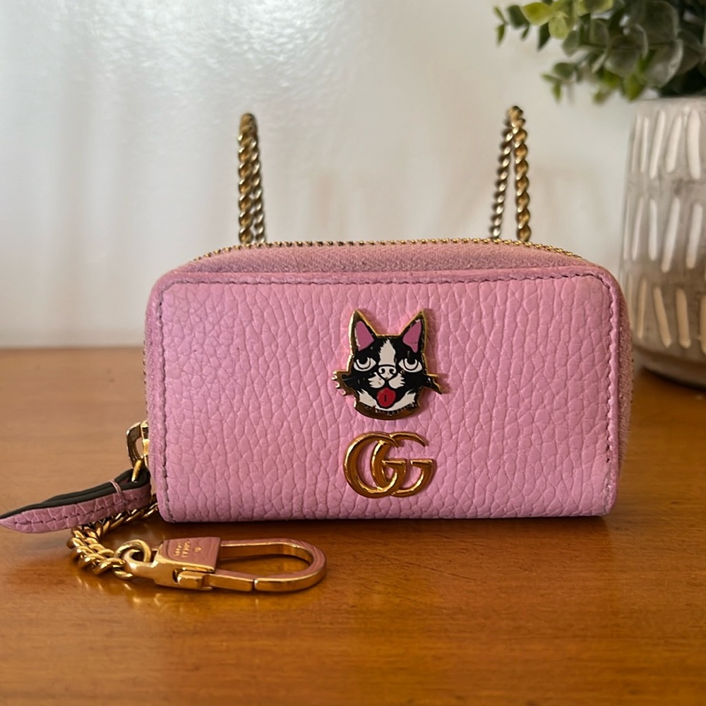 EUC “Limited Edition" Gucci Pink Marmont Bosco Dog Key Zip Around Coin Purse